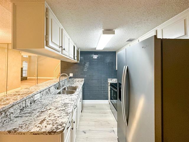 Foto del edificio - 2800 Keller Springs Rd