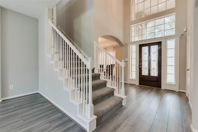 Building Photo - 14914 Bennetts Mill Ln