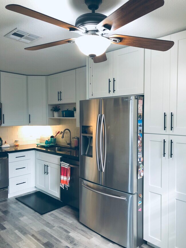 Foto del edificio - 4938 Alder Dr