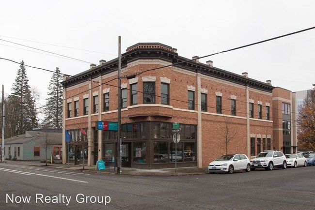 Foto del edificio - 3037 N Williams Ave