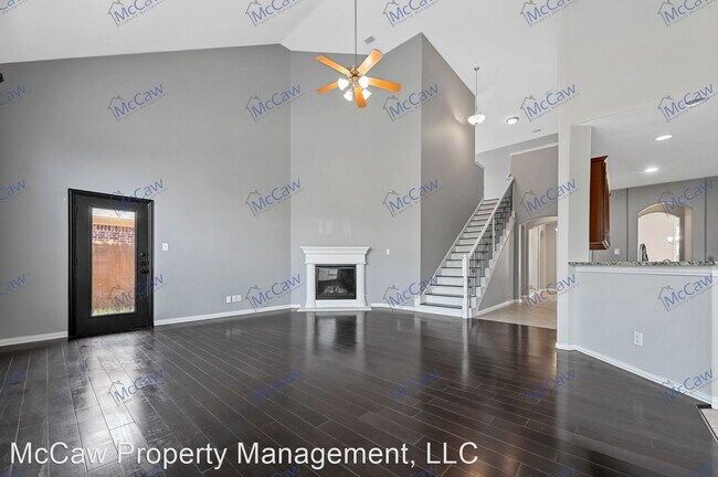 Building Photo - 4 br, 2.5 bath House - 1917 Goldenrod Ln.