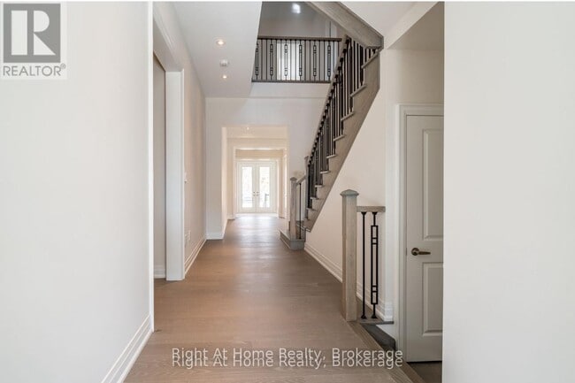 Building Photo - 94 Smokey Holw Pl