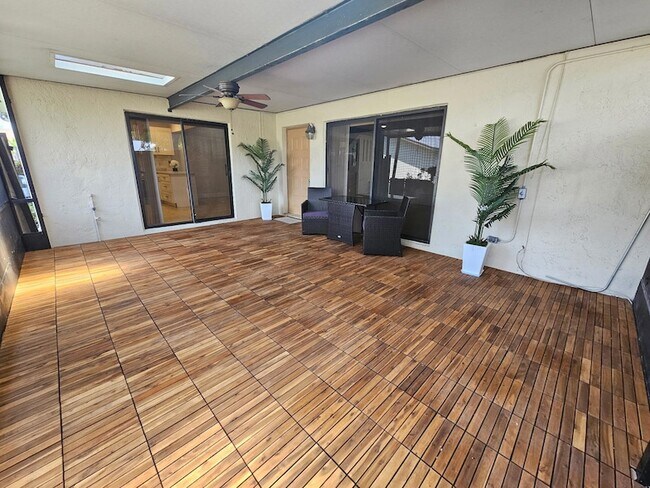 Foto del edificio - 717 NW 29th Ave