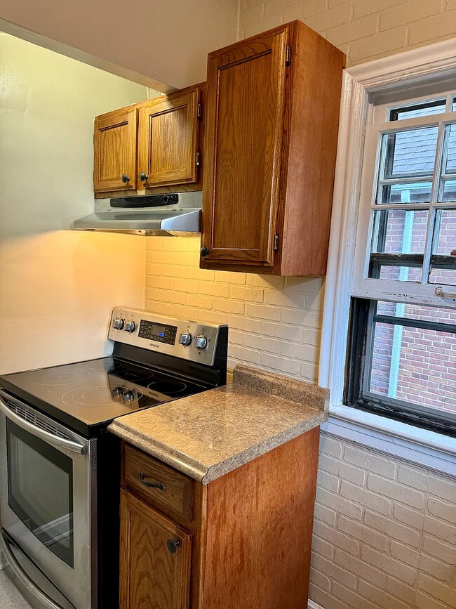 Foto del edificio - 3682 Glencairn Road