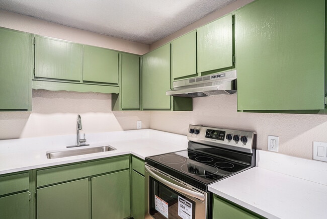 Building Photo - Stoneridge Apartments