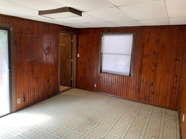 Building Photo - 5204 N Harlan Ave