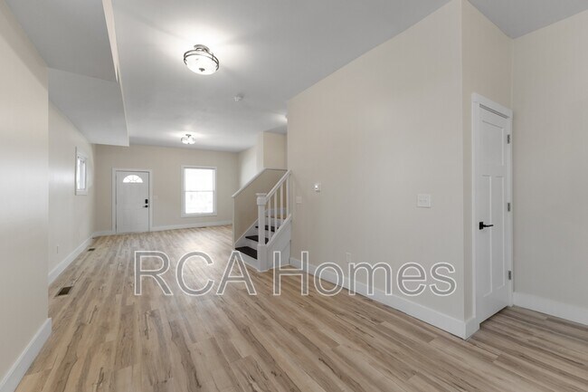 Foto del edificio - 238 Eastern Ave