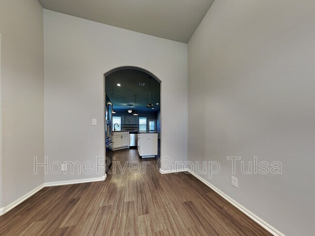 Foto del edificio - 12220 N 130th E Ave