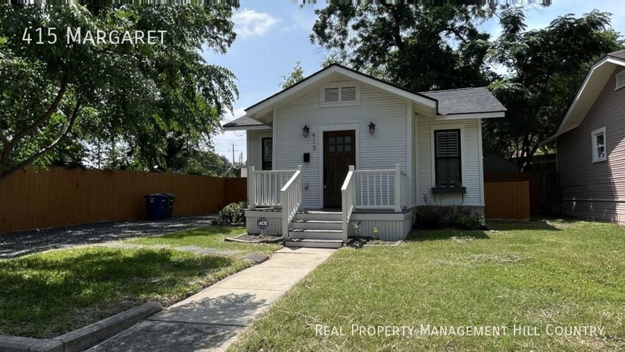 Primary Photo - $500 off first months rent! Cute House by ...