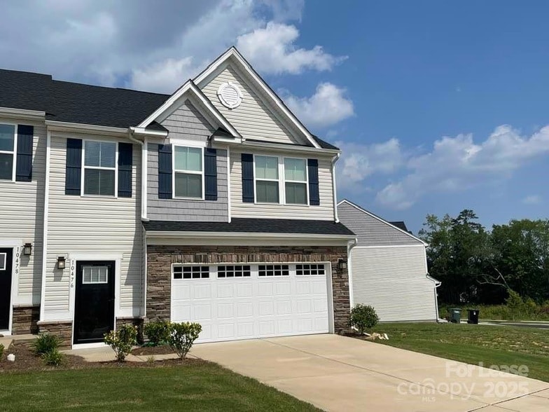 Primary Photo - 10476 Dalton Woods Ct NW