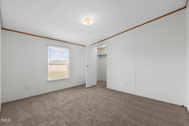 Building Photo - 1385 Live Oak Rd
