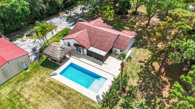 Foto del edificio - 14691 60th St N
