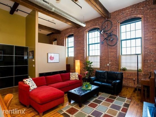 Building Photo - 589 Atwells Ave