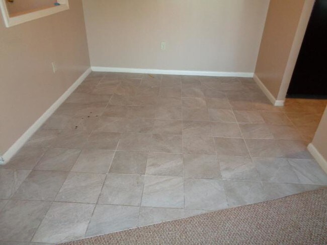 Building Photo - 2 bedroom in Belmont MA 02478