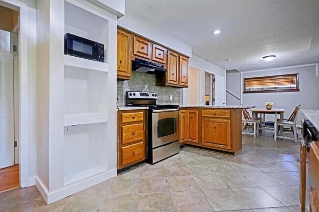 Foto del edificio - 637 S Fielder Rd