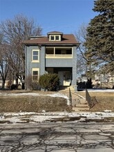 Building Photo - 406 E Prospect Terrace