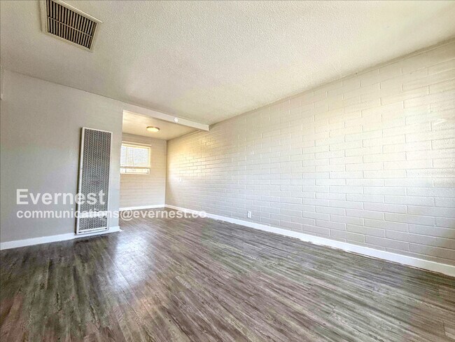 Foto del edificio - 3121 W Almeria Rd