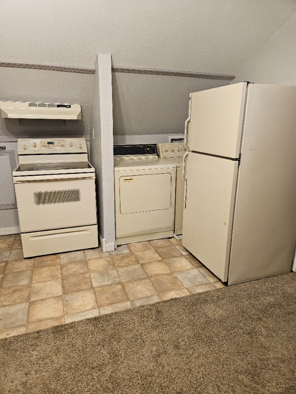 Building Photo - 1253 E 100 S