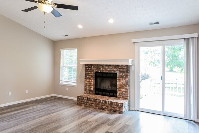 Foto del edificio - 1509 Cherry Wood Ct