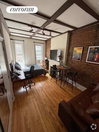 Building Photo - 220 Sullivan St