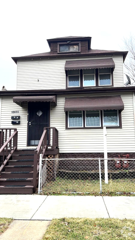 Building Photo - 10655 S Hoxie Ave
