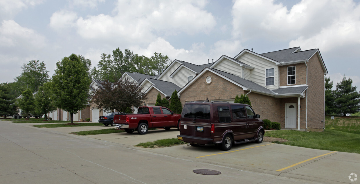 Building Photo - Rohling Oaks