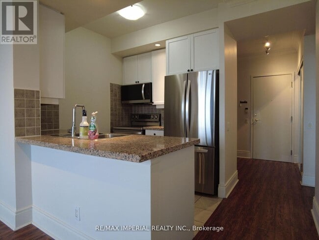 Building Photo - 10-1510 Northtown Way