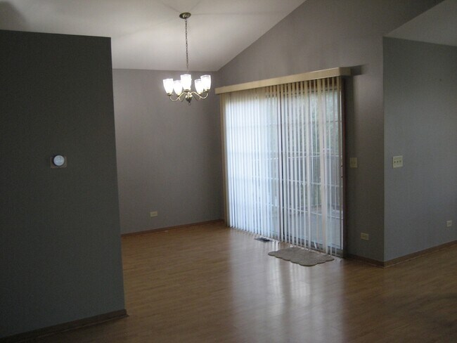 Foto del edificio - 294 Le Parc Cir