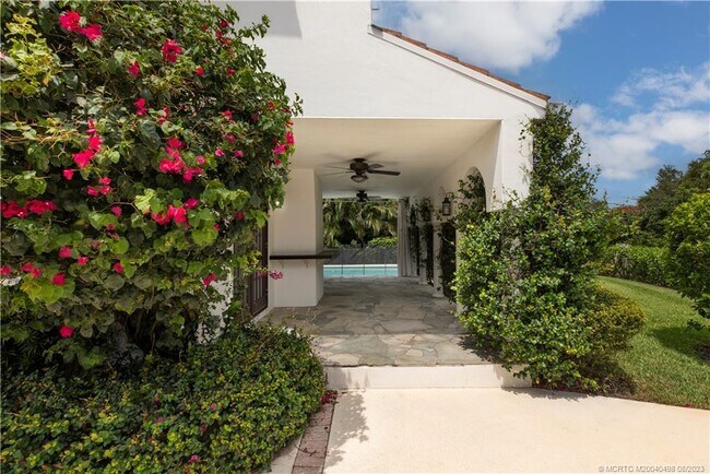Foto del edificio - 4203 SE Honey Hill Ln