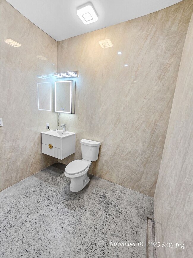 Foto del edificio - 1522 W Fulton Rd