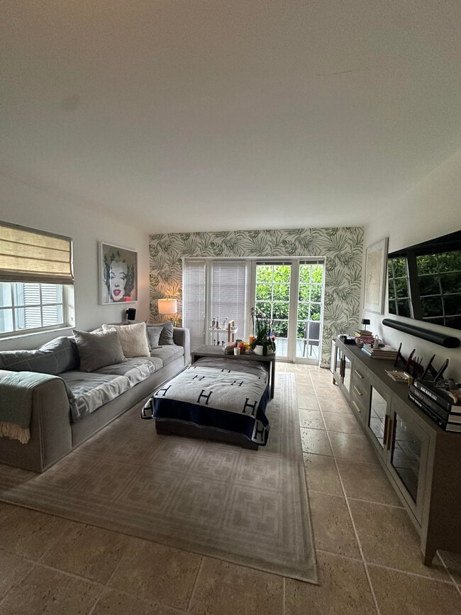 Foto del edificio - 234 Oleander Ave