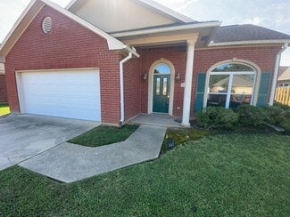 Building Photo - 107 Oakleigh Dr