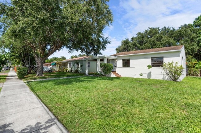 Building Photo - 301 SW 51st Ave