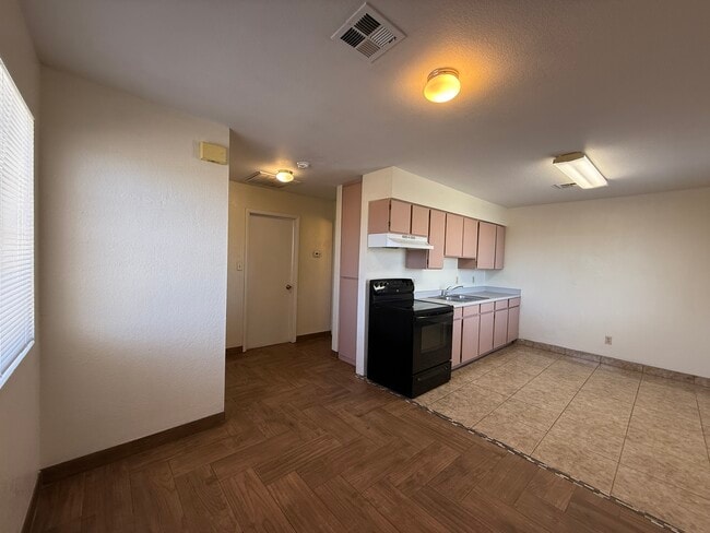 Foto del edificio - 255 E 23rd St