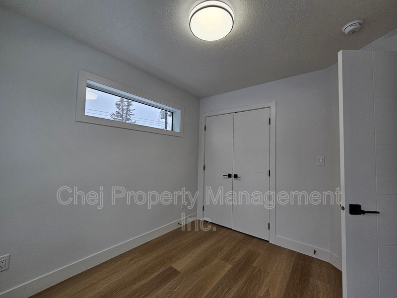 Photo du bâtiment - 10698-10661 61 St NW