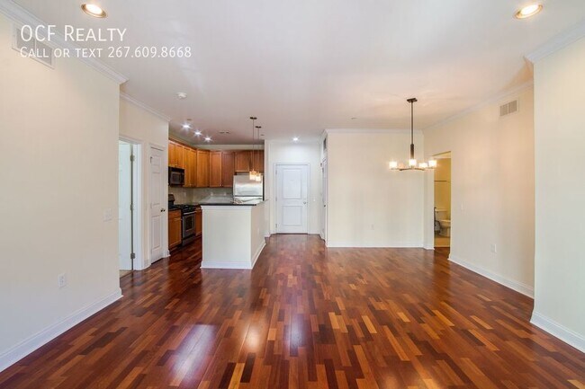 Building Photo - 2 Bed Graduate Hospital Condo