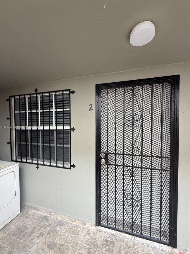 Foto del edificio - 428 SW 2nd St