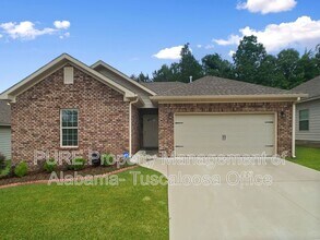 Building Photo - 5035 Easton Dr