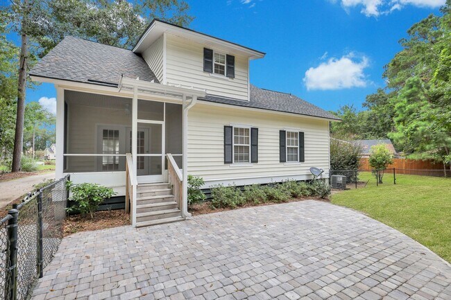 Foto del edificio - Cottage in Richmond Hill City Limits