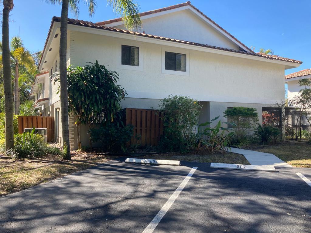 Primary Photo - 7650 Lago Del Mar Dr