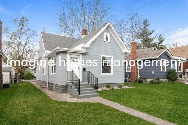 Building Photo - Pet friendly, 3 bedroom in Madison Place