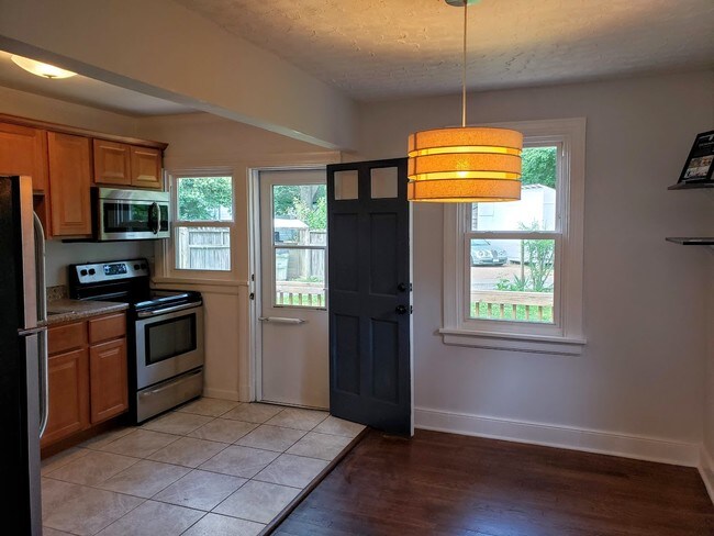 Foto del edificio - 5125 Dorchester Rd
