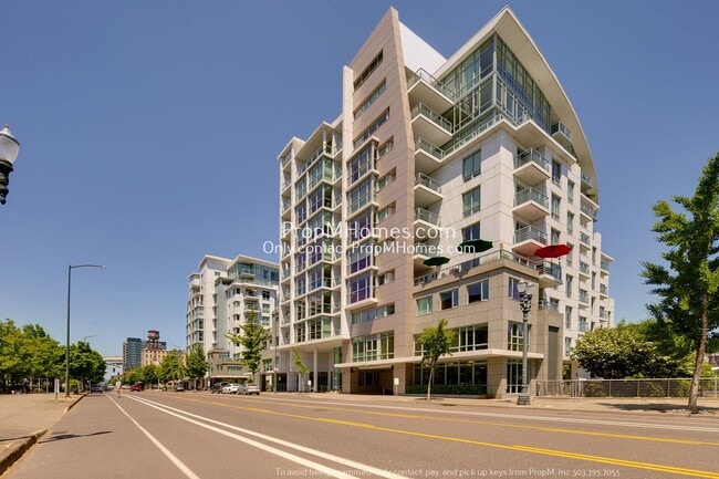 Building Photo - 1260 NW Naito Pkwy