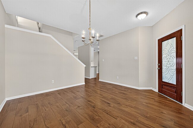 Foto del edificio - 6023 Lamb Creek