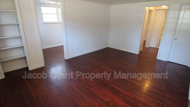 Building Photo - 1508 E. Center