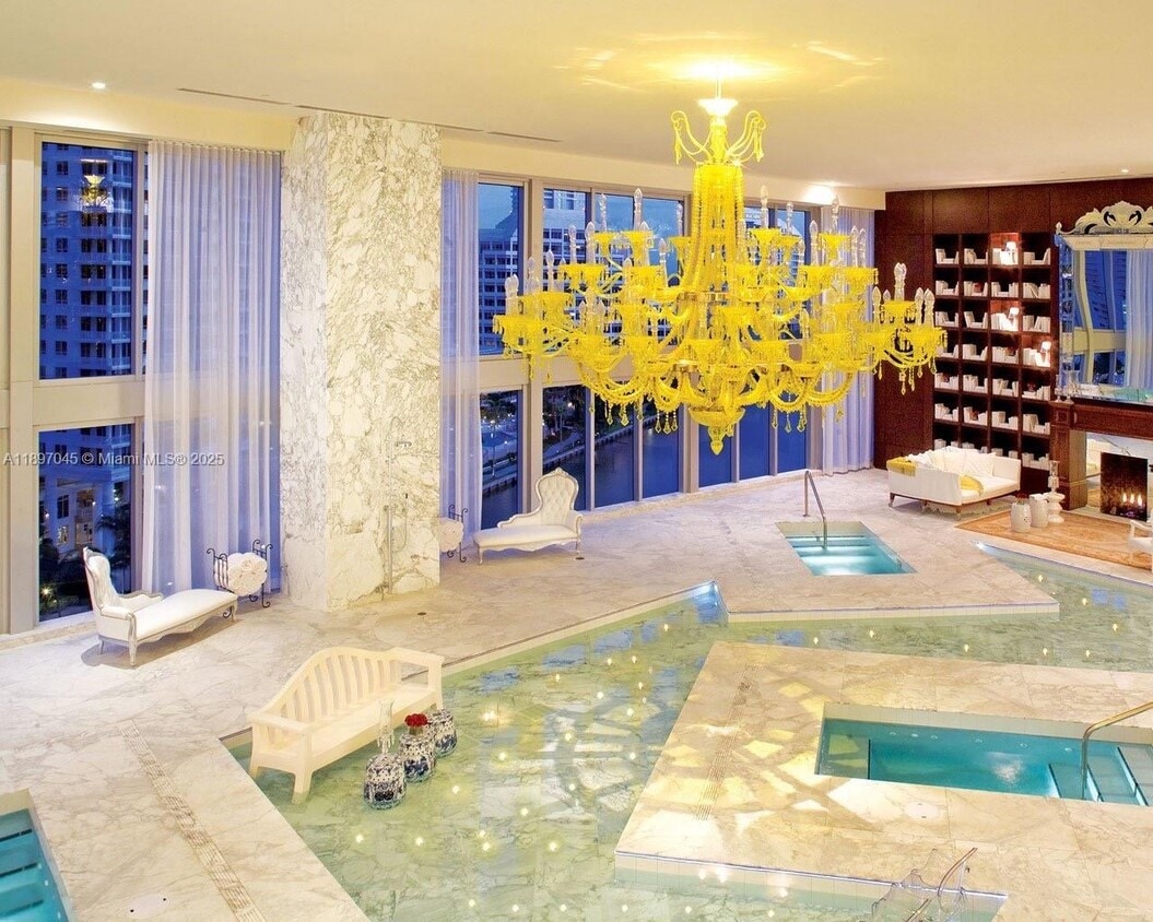 Foto principal - 485 Brickell Ave