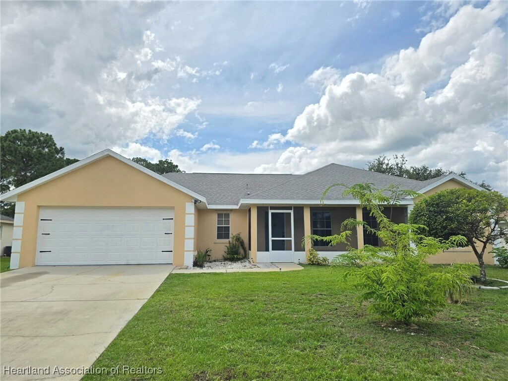 Primary Photo - 33115 Grand Prix Dr