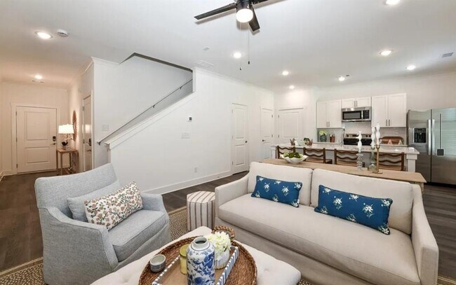 Foto del edificio - 5055 Southwood Rd