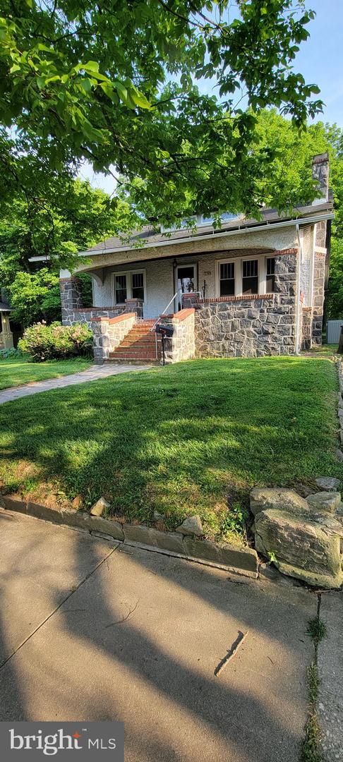 Foto del edificio - 19 Kells Ave