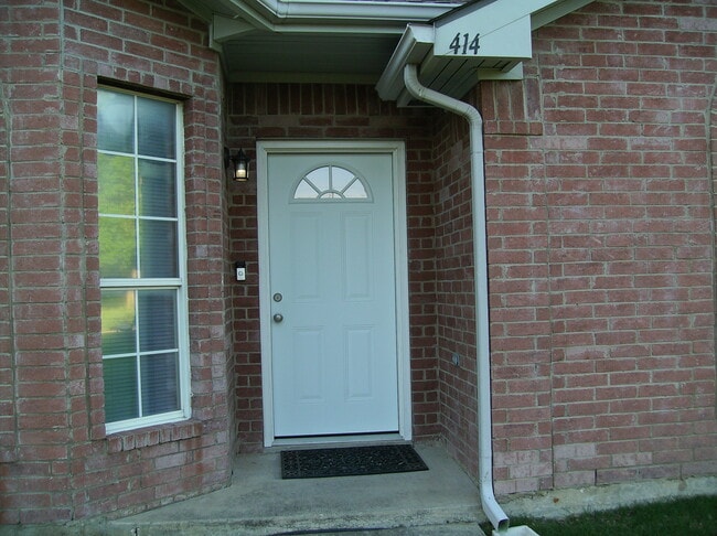 Foto del edificio - 414 Fleming St